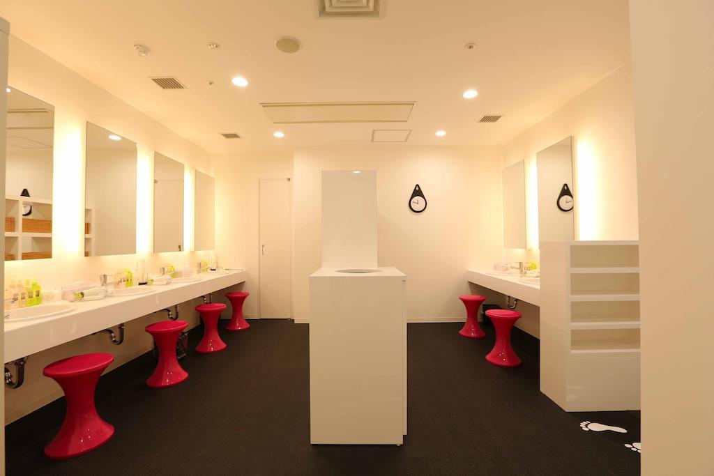 First Cabin Hakata Фукуока Экстерьер фото